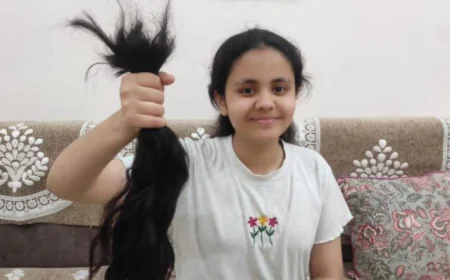 13 साल की रावी शर्मा ने कैंसर पीड़ितों के लिए दान किए अपने लंबे बाल, हर बार बाल बढ़ाकर दान करने का लिया संकल्प.