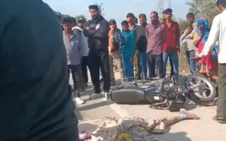 तेज रफ्तार ट्रक ने बाइक को मारी टक्कर, पति-पत्नी और एक साल के बच्चे की मौत.