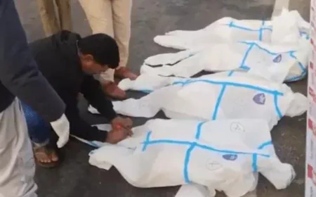 कर्नाटक के चित्रदुर्ग में भयानक सड़क हादसा: स्लीपर बस में आग लगने से 9 से 11 लोगों की मौत, कई घायल