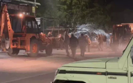 चौमूं में मस्जिद के बाहर रेलिंग विवाद: पथराव, पुलिस पर हमला, 6 जवान घायल, इंटरनेट बंद