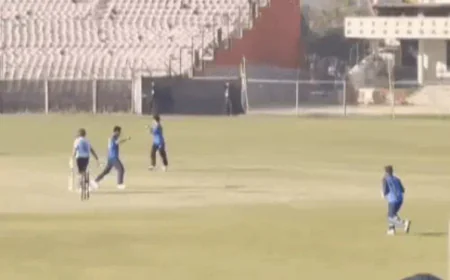 जयपुर में विजय हजारे ट्रॉफी: रोहित शर्मा गोल्डन डक पर आउट, दर्शकों में निराशा; मुंबई ने फिर भी बनाए 331/7 रन