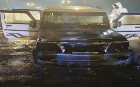 कोटा में चलती बोलेरो में लगी आग: ड्राइवर की सूझबूझ से बची जान, दमकल टीम ने आधे घंटे की मशक्कत के बाद पाया काबू