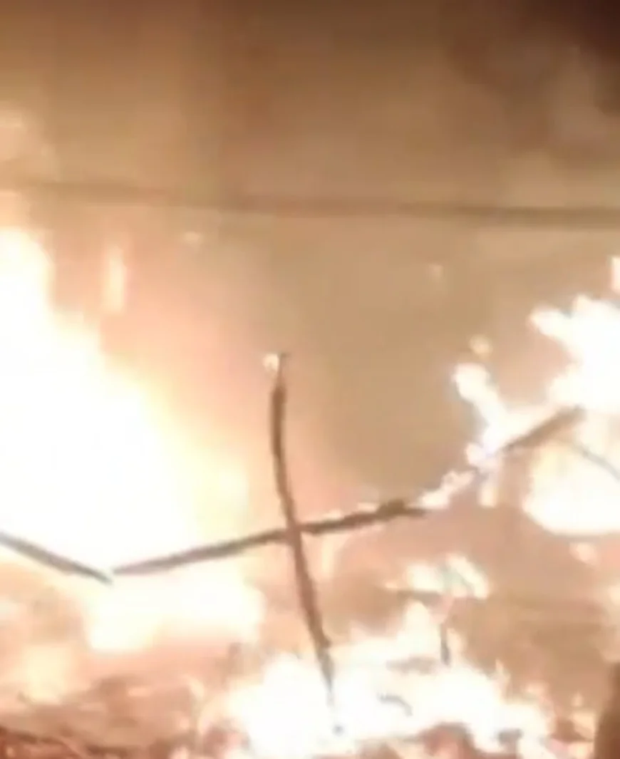 बीकानेर में झोपड़ियों में भीषण आग: सोते हुए 7 लोग बाल-बाल बचे, सामान जलकर राख