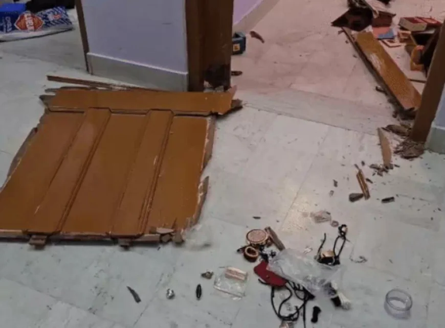 बाड़मेर में दिनदहाड़े बड़ी चोरी : छत से घुसे चोर, दरवाजे काटकर ले उड़े 9 तोला सोना, ढाई किलो चांदी और 3.70 लाख नकद