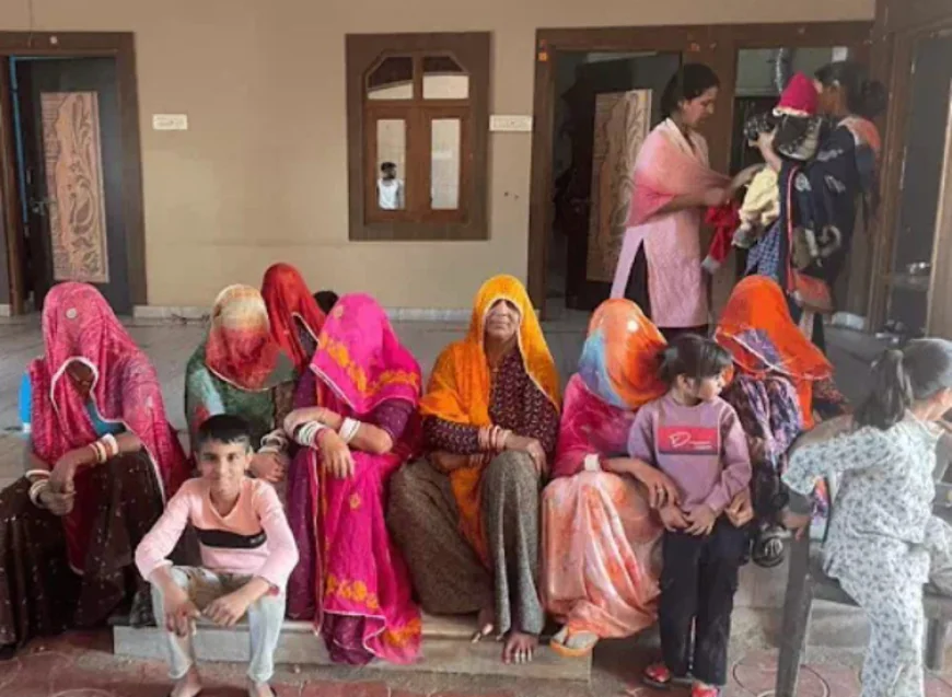 अजमेर में जमीन विवाद ने लिया उग्र रूप: 30-40 लोगों ने घर पर किया हमला, पत्थर-बोतलें चलाईं, गाड़ियाँ तोड़ीं, बच्चे-महिलाएँ घायल