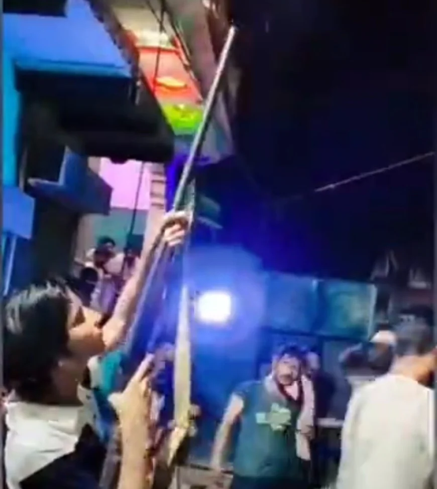 डांस करते हुए युवक ने की हवाई फायरिंग: वायरल वीडियो के बाद पुलिस ने दो बदमाशों को गिरफ्तार किया, हथियार की जांच जारी