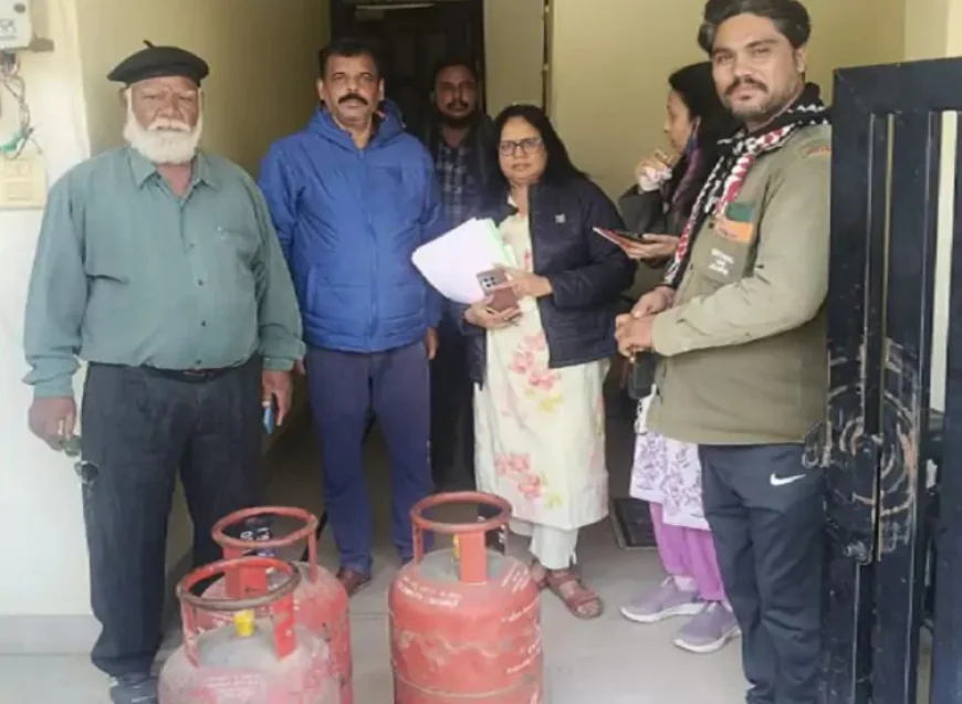 उदयपुर में गैस सिलेंडर चोरी का बड़ा मामला: हर सिलेंडर से 3 किलो गैस कम, हॉकर रंगे हाथों पकड़ा गया, फिर भाग निकला