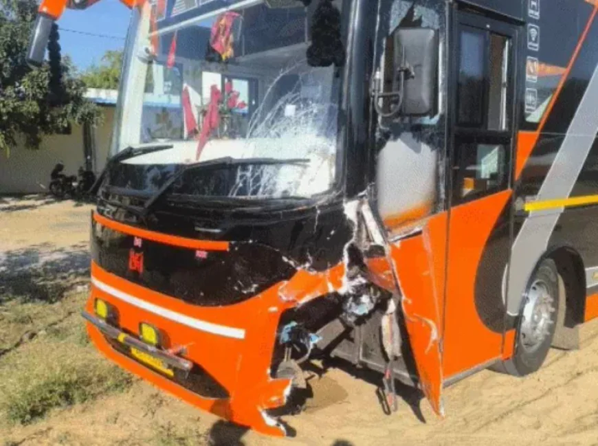 सीकर में दर्दनाक सड़क हादसा: स्लीपर बस ने बाइक सवार युवक को रौंदा, 100 मीटर तक घसीटा, 19 साल के अंकित की मौत