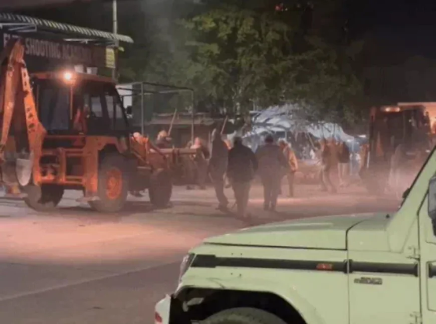 चौमूं में मस्जिद के बाहर रेलिंग विवाद: पथराव, पुलिस पर हमला, 6 जवान घायल, इंटरनेट बंद