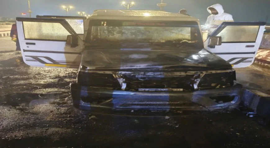 कोटा में चलती बोलेरो में लगी आग: ड्राइवर की सूझबूझ से बची जान, दमकल टीम ने आधे घंटे की मशक्कत के बाद पाया काबू