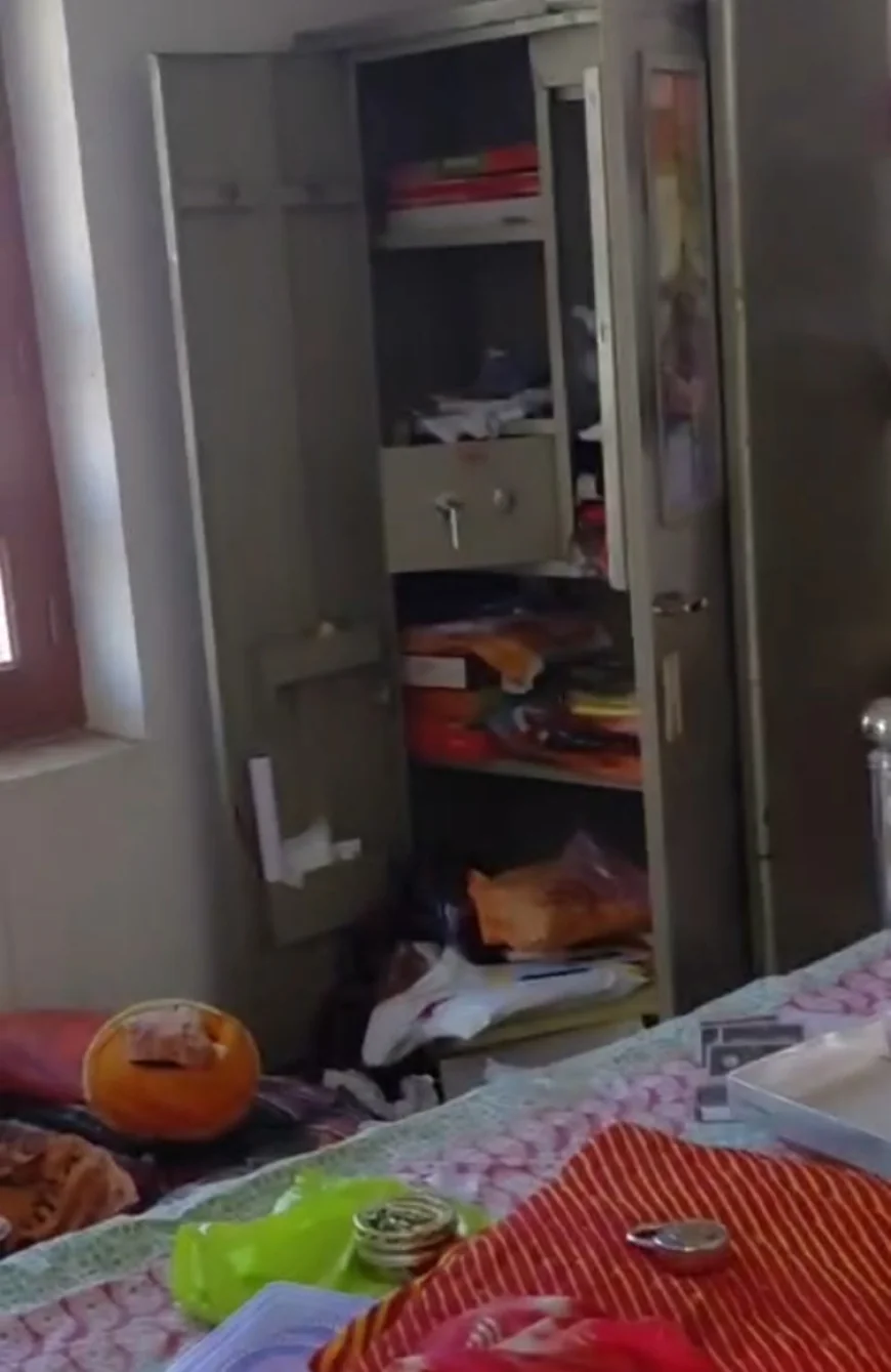 सांचौर के चितलवाना क्षेत्र में रतोडा गांव में एक रात में बड़ी चोरी की वारदात