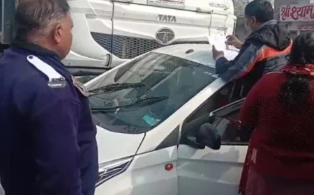 जयपुर में दिल दहला देने वाला हादसा: तेज रफ्तार डंपर ने कार को टक्कर मारकर 1.5-2 किमी तक घसीटा, परिवार बाल-बाल बचा