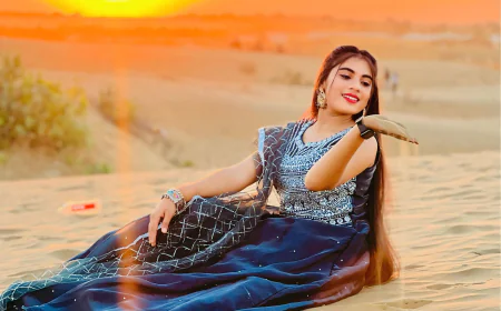 बायतु की डिंपल चौधरी: गांव की मिट्टी से डिजिटल दुनिया की चमकती सितारा तक का प्रेरणादायक सफर