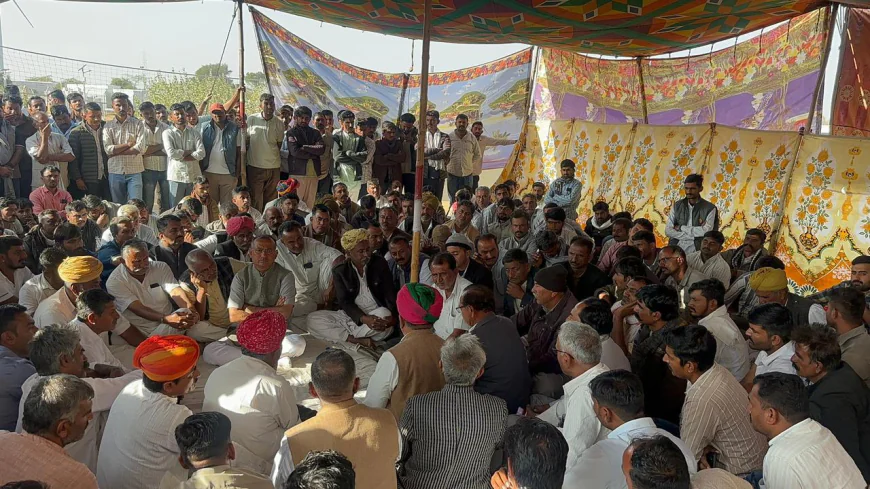 कोटड़ा हत्या मामला: भाजपा नेता स्वरूपसिंह खारा के हस्तक्षेप से धरना समाप्त, पीड़ित परिवार को मिली 45 लाख रुपये की सहायता