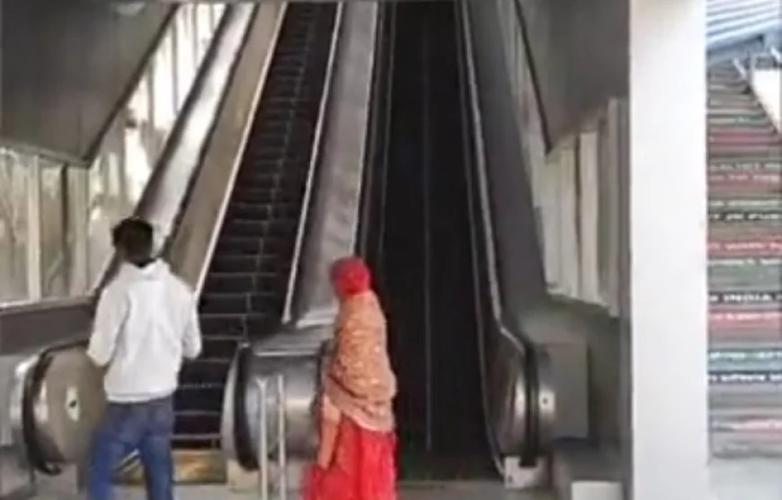 राईकाबाग रेलवे स्टेशन पर यात्री सुविधाओं का बड़ा विस्तार 4 नए एस्केलेटर शुरू, सफर हुआ और आसान.