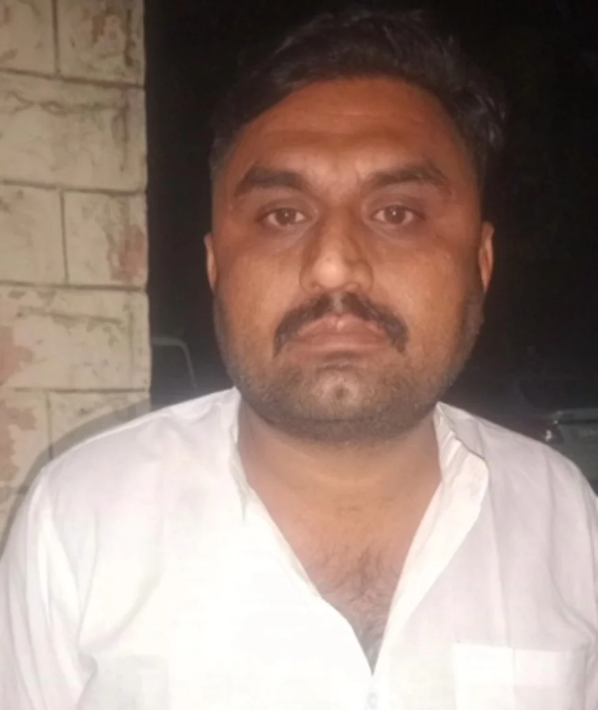 बालोतरा में दो इनामी-वांटेड आरोपियों की गिरफ्तारी: चार साल से फरार मुख्य आरोपी सहित स्विफ्ट कार से पकड़े गए