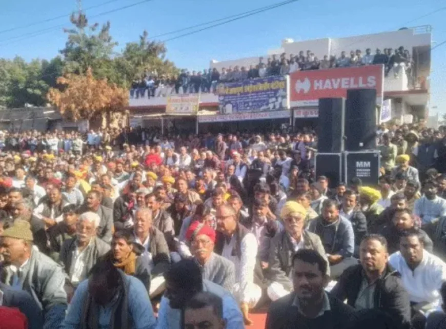 पोकरण में गौ हत्या के विरोध में बाजार बंद और आक्रोश रैली: विधायक महंत प्रताप पुरी ने कहा - राजनीति से पहले धर्म, ऐसे कृत्यों को बर्दाश्त नहीं करेंगे