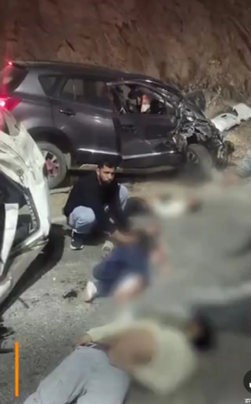 उदयपुर में भीषण सड़क हादसा: पुराने अहमदाबाद हाईवे पर दो कारों की टक्कर, 4 युवकों की मौत, 6 घायल