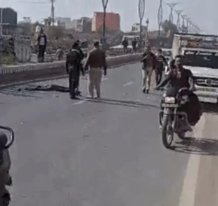 नेला रोड पर लगातार मौत का तांडव: ट्रक ने बाइक सवारों को कुचला, एक की मौके पर मौत, दूसरे की हालत नाजुक