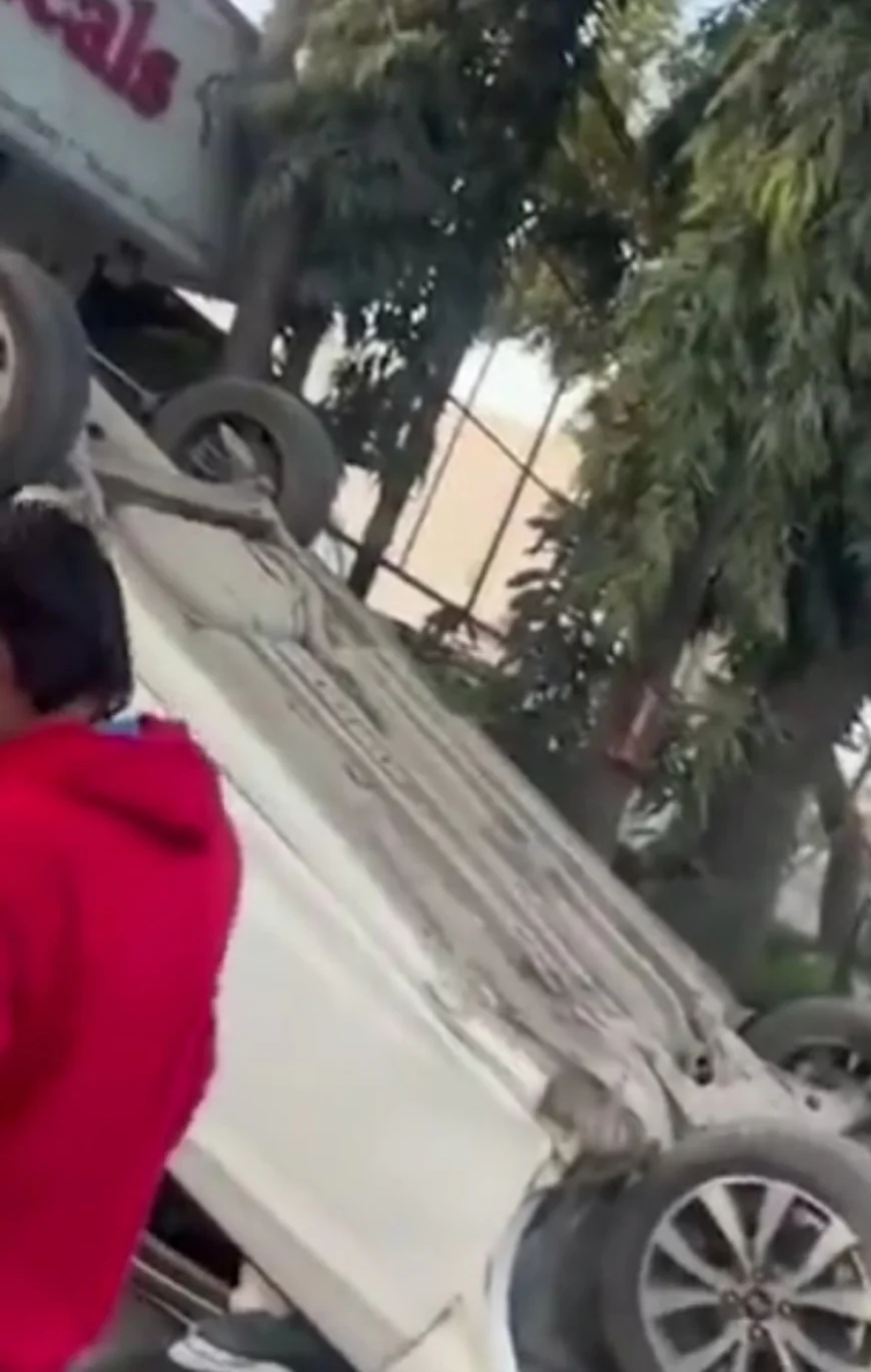 उदयपुर में दिल दहला देने वाला हादसा: तेज रफ्तार कार ने ठेले को टक्कर मारी, नाश्ता कर रहे दो लोगों को कुचलकर मौत, ड्राइवर फरार