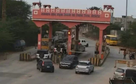 पाली जिले में आमलिया टोल प्लाजा पर बदमाशों का खौफनाक हमला: कैबिन तोड़ा, स्टाफ को लाठियों-सरियों से पीटा, कैश लूटकर फरार