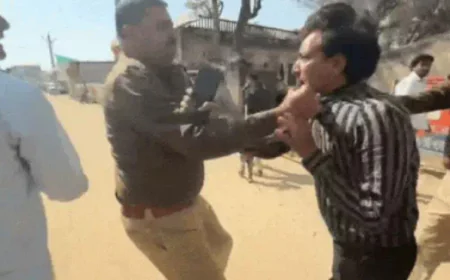 खाटूश्यामजी में मेले की तैयारियों के बीच हंगामा: SHO ने युवक की कॉलर पकड़कर सड़क पर पटका, वीडियो वायरल; पुलिस ने कहा- अभद्रता और हाथापाई की कोशिश हुई