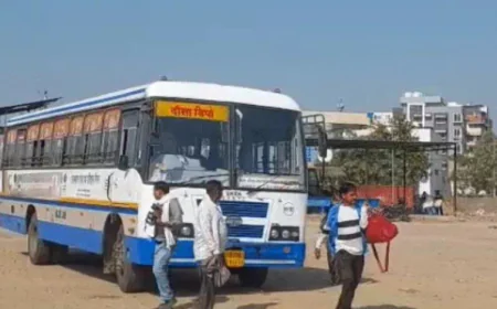 राजस्थान में निजी बस ऑपरेटर्स की अनिश्चितकालीन हड़ताल: लाखों यात्री परेशान, जयपुर में मारपीट की घटना, ट्रांसपोर्ट कमिश्नर ने मांगी पुलिस सुरक्षा