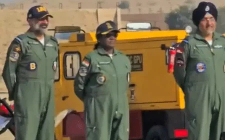 राष्ट्रपति द्रौपदी मुर्मू ने प्रचंड हेलिकॉप्टर में उड़ान भरकर रचा इतिहास: देश की पहली राष्ट्रपति बनीं को-पायलट, सैनिकों को दिया भावुक संदेश