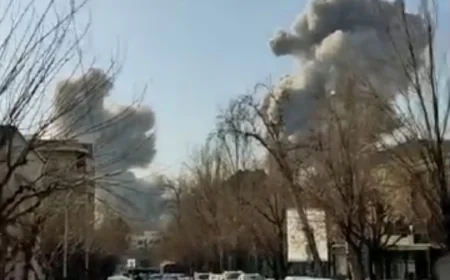 अमेरिका-इजराइल का ईरान पर बड़ा हमला, मिडिल ईस्ट में युद्ध जैसे हालात — ईरान ने किया पलटवार, इजराइल पर मिसाइलें दागीं और अमेरिकी ठिकाने बने निशाना...