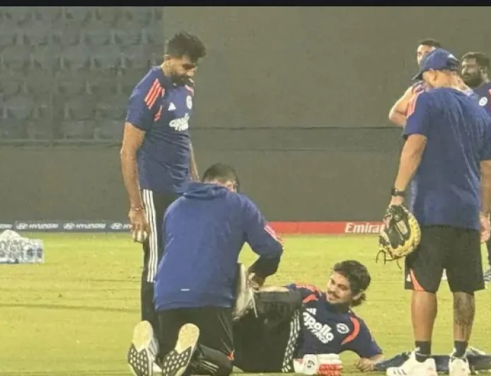 टी-20 विश्व कप 2026: नामीबिया मैच से पहले टीम इंडिया की फिटनेस चिंता बढ़ी - ईशान किशन को प्रैक्टिस में चोट, अभिषेक शर्मा बीमार