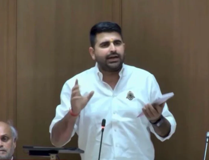 “युवाओं को मजबूत करो, बुनियादी ढांचा सुधारो” — 2047 का सपना साकार करने का संदेश...