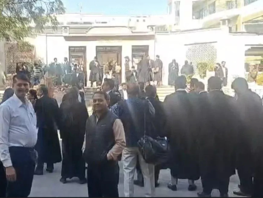 राजस्थान हाईकोर्ट को बम से उड़ाने की धमकी: तीन शक्तिशाली RDX बम प्लांट होने का दावा, जयपुर-जोधपुर दोनों परिसरों में हड़कंप