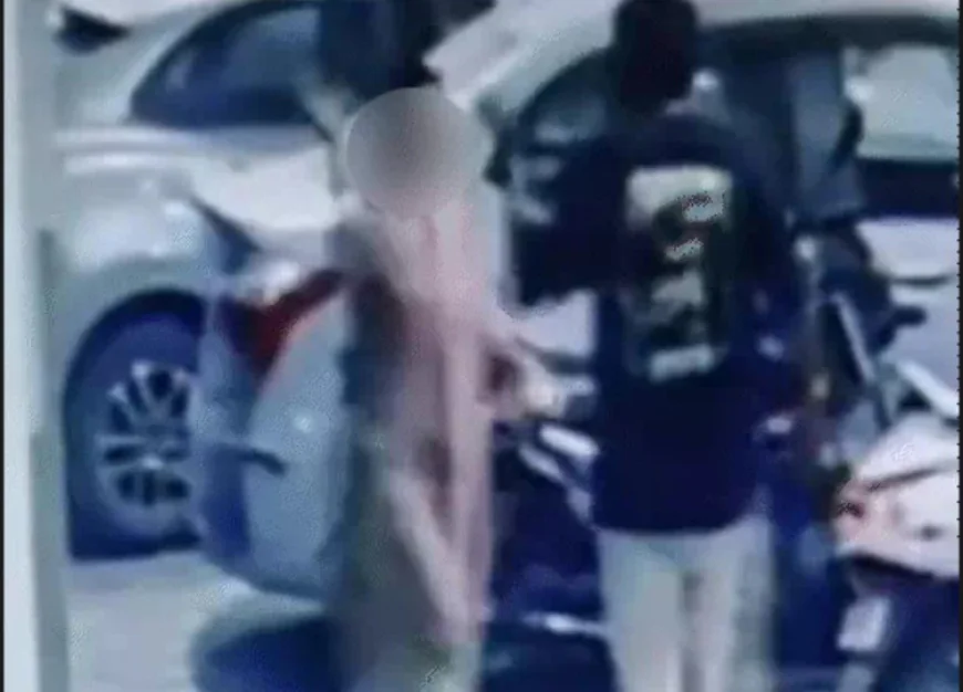 कोटा में NEET की तैयारी कर रहे छात्र ने महिला मेड को जमकर पीटा; CCTV वीडियो में कैद हुई पूरी घटना – शराब के नशे में झाड़ू से मारा-पीटा, बाथरूम में घुसने पर भड़के