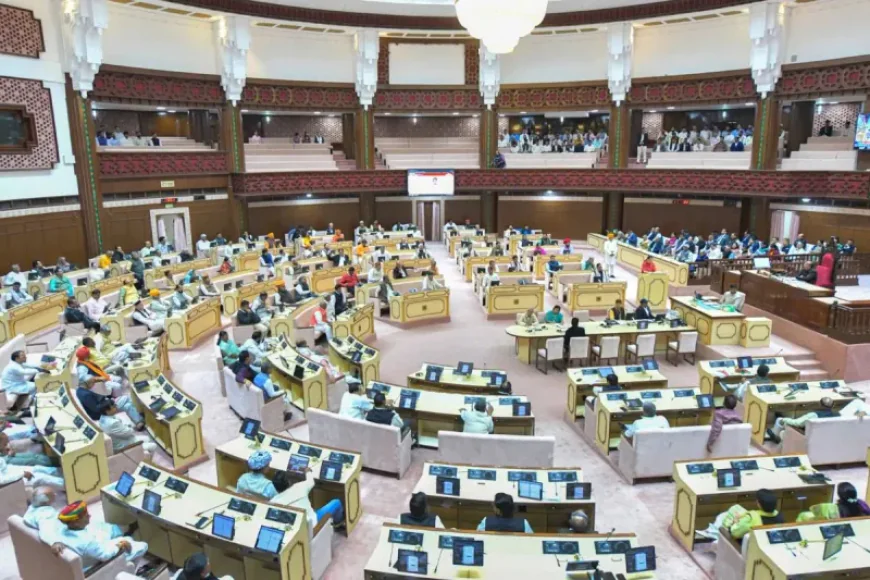 विधानसभा में हंगामा: कांग्रेस विधायक का कथित ‘अभद्र इशारा’ वायरल, स्पीकर ने दी फाइनल वार्निंग