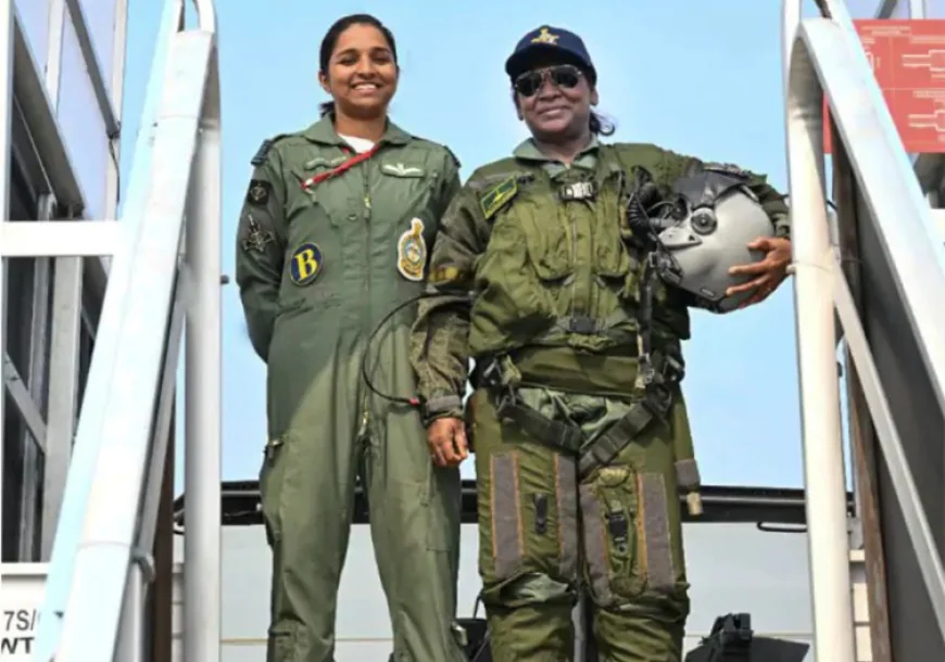 भारतीय वायुसेना का सबसे बड़ा युद्धाभ्यास 'वायु शक्ति-2026': पाकिस्तान बॉर्डर पर 12,000 किलो बारूद से गूंजेगा आसमान, राष्ट्रपति द्रौपदी मुर्मू पहली बार 'प्रचंड' हेलिकॉप्टर में भरेंगी उड़ान