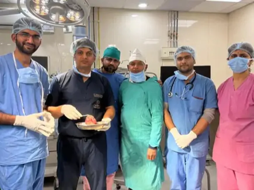 जयपुर: कांवटिया हॉस्पिटल में दुर्लभ 15×12 सेंटीमीटर सिस्ट का सफल ऑपरेशन, जानवरों से हुई बीमारी से महिला बची बड़ी खतरे से