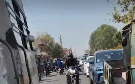 कभी भी हो सकता है बड़ा हादसा! सिटी बसों की रफ्तार से लोग परेशान.