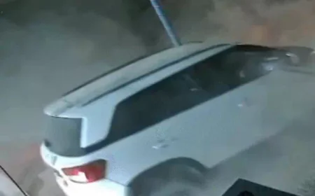 जयपुर में तेज रफ्तार का कहर: डेयरी बूथ संचालक को 20 फीट दूर उछाला, दोनों युवक मौके से फरार; CCTV में कैद हुई पूरी घटना