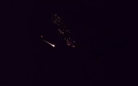 ईरान ने इजराइल पर क्लस्टर बम वाली बैलिस्टिक मिसाइलें दागीं; बहरीन की BAPCO तेल रिफाइनरी पर हमला, युद्ध का सातवां दिन