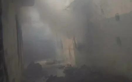 जयपुर के बिंदायका औद्योगिक क्षेत्र में प्लास्टिक कूलर बनाने वाली फैक्ट्री में लगी भीषण आग, 40 फायर ब्रिगेड ने 4 घंटे बाद काबू पाया