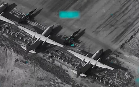 अमेरिका-इज़राइल और ईरान के बीच चल रही जंग का सातवाँ दिन: शिराज में हमले में 20 मौतें, ड्रोन गिराए, फारस की खाड़ी में फ्रांसीसी जहाज फंसे