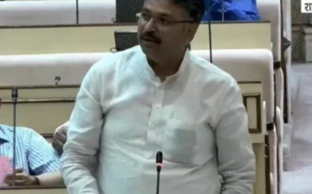 राजस्थान विधानसभा में तीखी नोकझोंक: शिक्षा मंत्री मदन दिलावर ने कहा- डोटासरा ने 'भांग' खाकर अंग्रेजी मीडियम स्कूल खोले; जूली ने पलटवार किया, साथ ही कोच भर्ती और मनरेगा भुगतान पर भी चर्चा