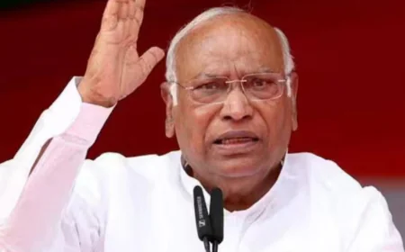 खड़गे का बड़ा हमला: 'ट्रंप तानाशाह हैं, मोदी उनके गुलाम!' रूसी तेल-विदेश नीति पर कांग्रेस अध्यक्ष ने पीएम को घेरा