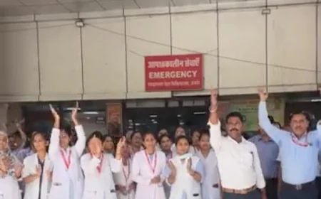 एसएमएस अस्पताल मामले में 4 नर्सिंग ऑफिसर सस्पेंड: अजमेर में नर्सिंग स्टाफ का विरोध, 2 घंटे का कार्य बहिष्कार