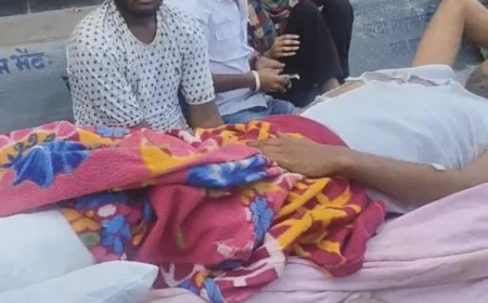 जयपुर के सवाई मानसिंह अस्पताल (SMS) के ट्रोमा सेंटर में मरीजों की परेशानी: पैर कटने के बावजूद इलाज के लिए धनवंतरी ओपीडी के चक्कर काटने पड़ रहे