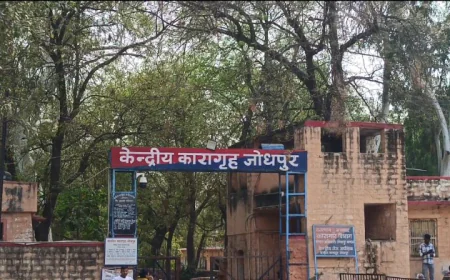 जोधपुर सेंट्रल जेल में इफ्तार पार्टी के फोटो सोशल मीडिया पर वायरल, तलाशी में 13 मोबाइल बरामद!