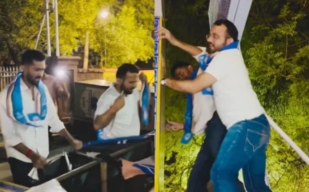 जोधपुर JANVU में आधी रात एनएसयूआई का हंगामा, प्रदर्शनी के साइन बोर्ड उखाड़े, पोस्टर फाड़े!