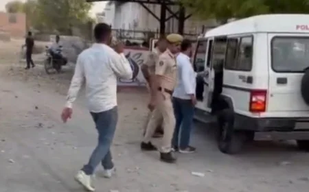 जोधपुर JNVU में छात्र राजनीति गरमाई देर रात तोड़फोड़ के बाद NSUI जिलाध्यक्ष डॉ. बबलू सोलंकी पुलिस हिरासत में!