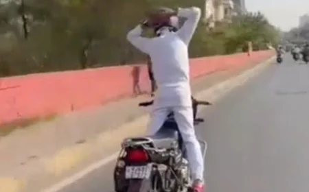 टोंक फाटक पुलिया पर खतरनाक स्टंट: बाइक पर खड़े होकर चलाया, पकड़े जाने पर हाथ जोड़कर मांगी माफी