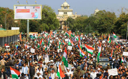 यूजीसी बिल के विरोध में करणी सेना का जयपुर में प्रदर्शन, सांसद राव राजेंद्र सिंह के आवास के बाहर नारेबाजी